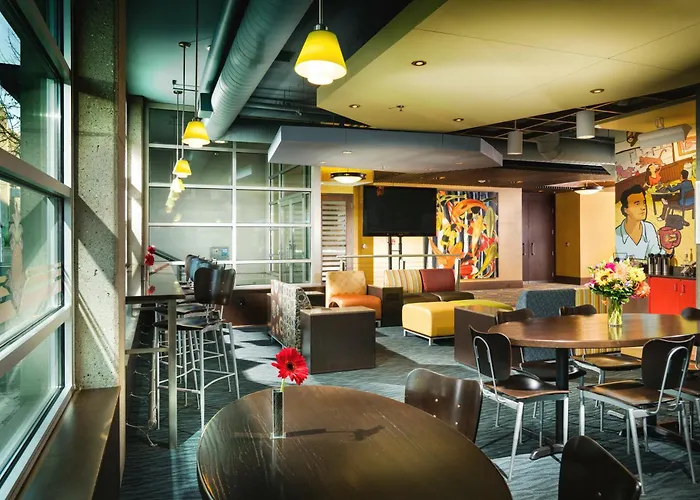 Staypineapple, Watertown Hotel, University District Seattle